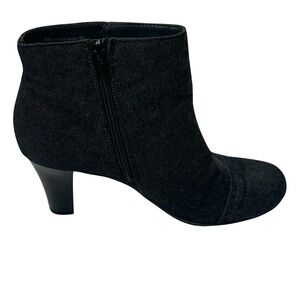 Aerosoles HeelRest Black Denim Textile "Scrole Book" Side Zip Ankle Heel Boots